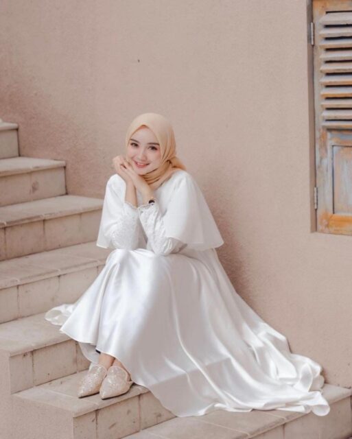 Naura Dress White